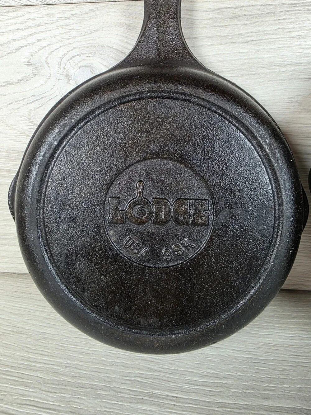 Lodge Cast Iron Skillet Set USA 5SK & 8SK Pre-Seasoned Frying Pans Pour g57